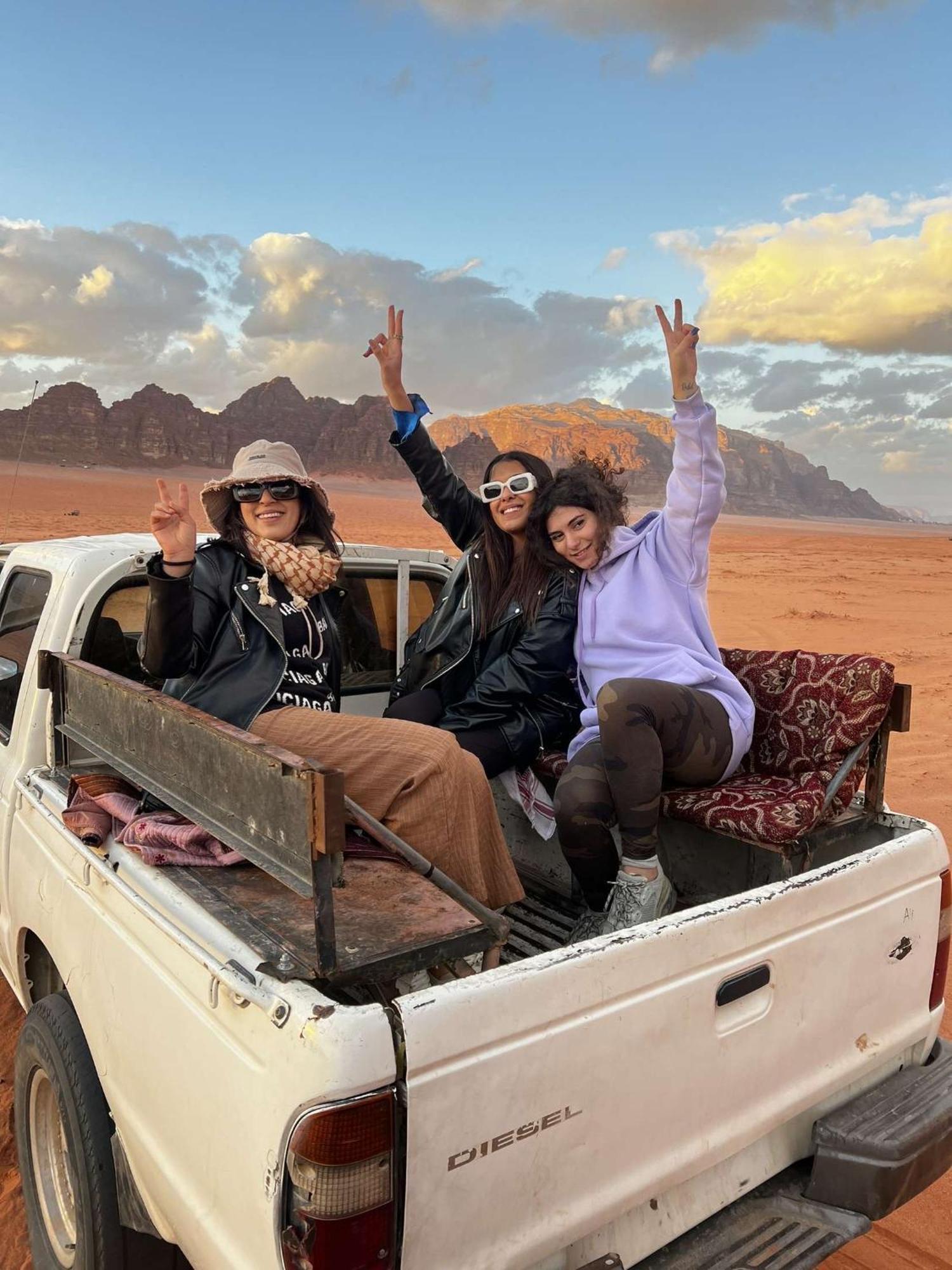 Desert Stars Rum Camp วาดิรัม ภายนอก รูปภาพ