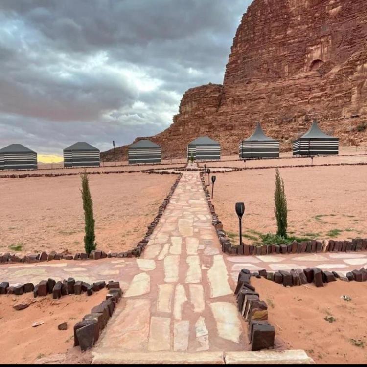 Desert Stars Rum Camp วาดิรัม ภายนอก รูปภาพ